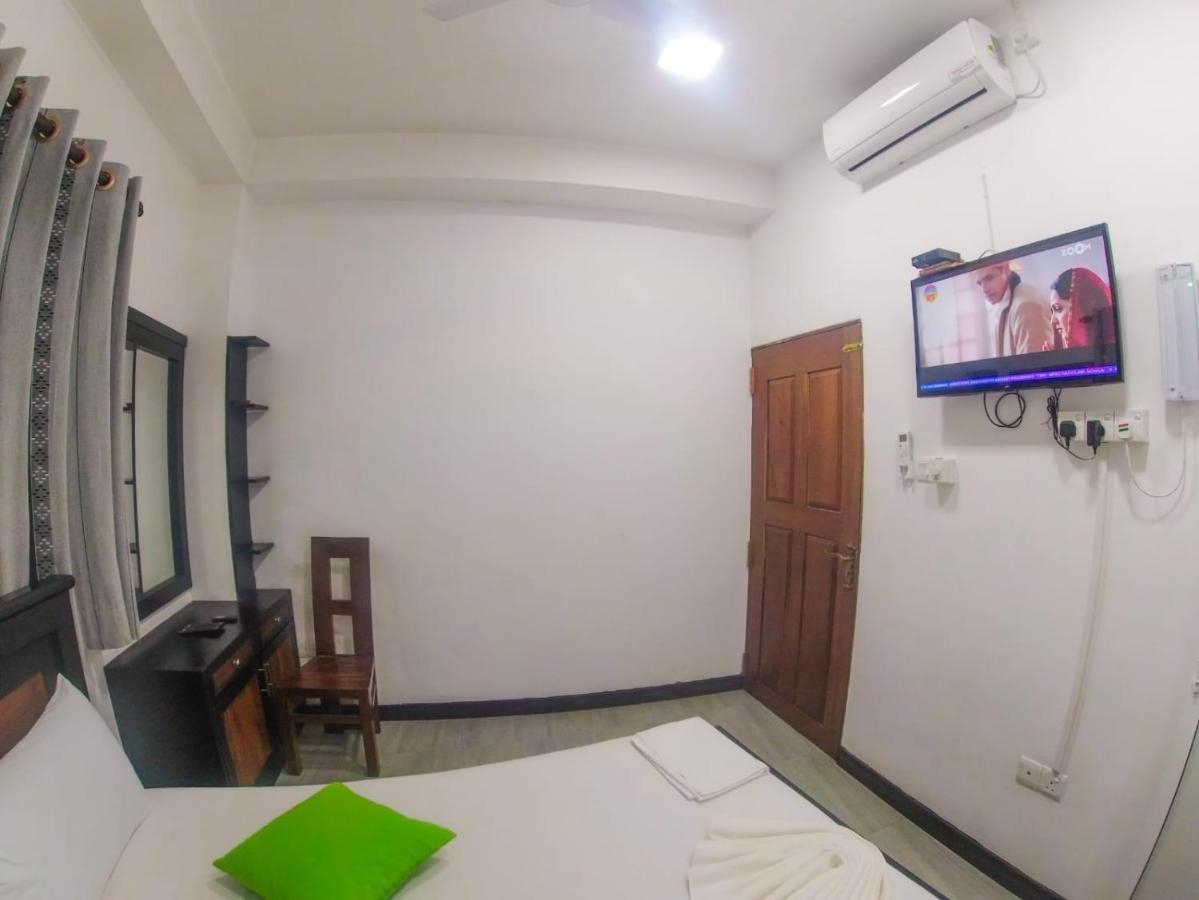 Nap Station Bed and Breakfast Kandy Esterno foto