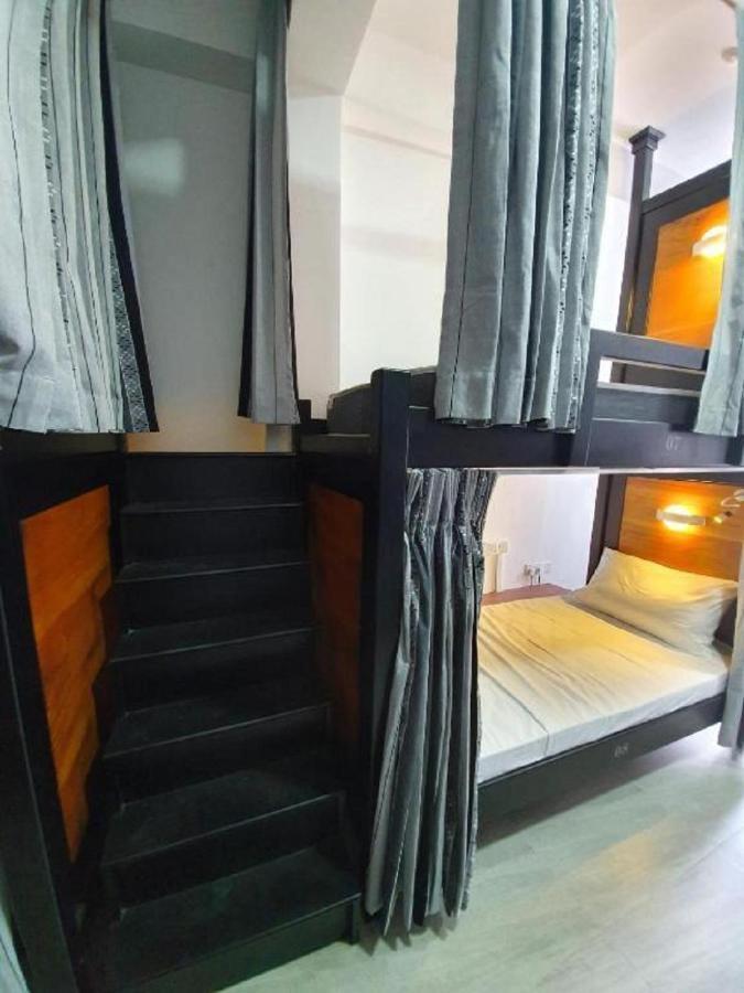 Nap Station Bed and Breakfast Kandy Esterno foto