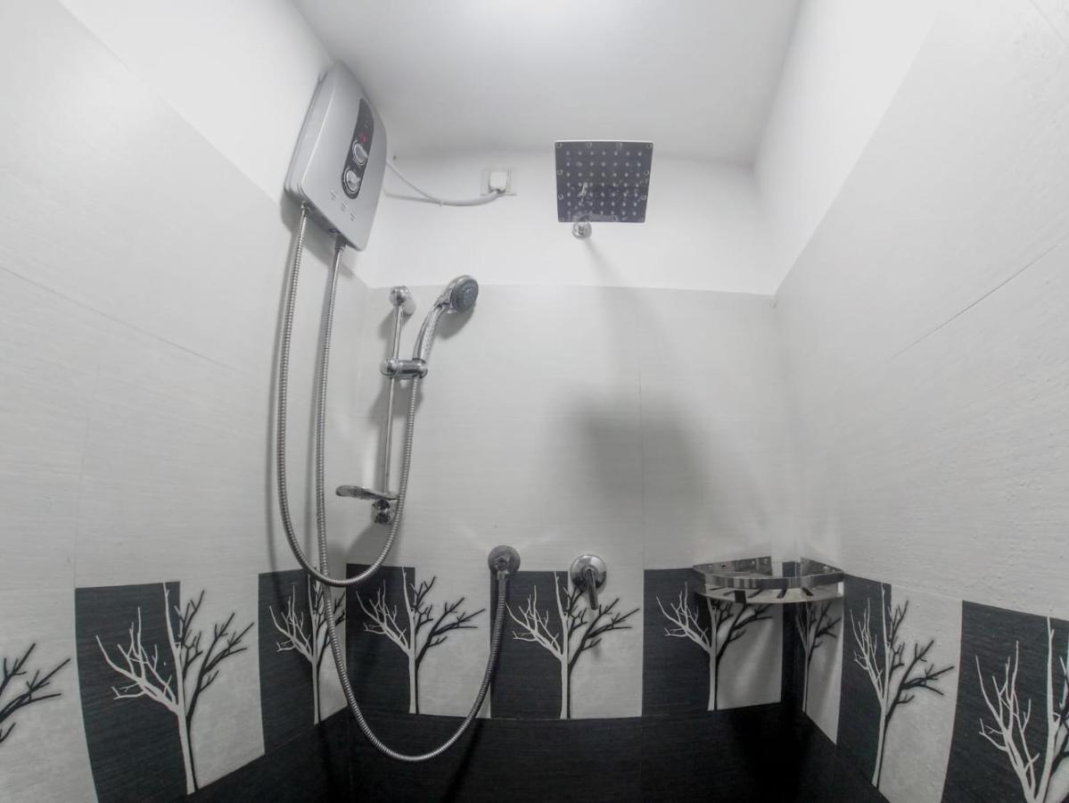 Nap Station Bed and Breakfast Kandy Esterno foto